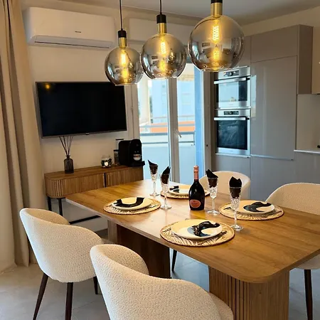 Apartmán Panorama Sea View - Climatise, Parking Gratuit, Proche Antibes