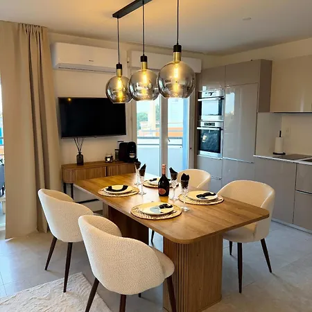 Apartmán Panorama Sea View - Climatise, Parking Gratuit, Proche Antibes