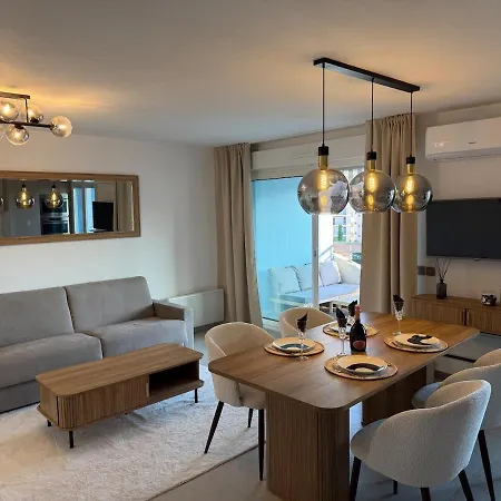 Panorama Sea View - Climatise, Parking Gratuit, Proche Apartmán *